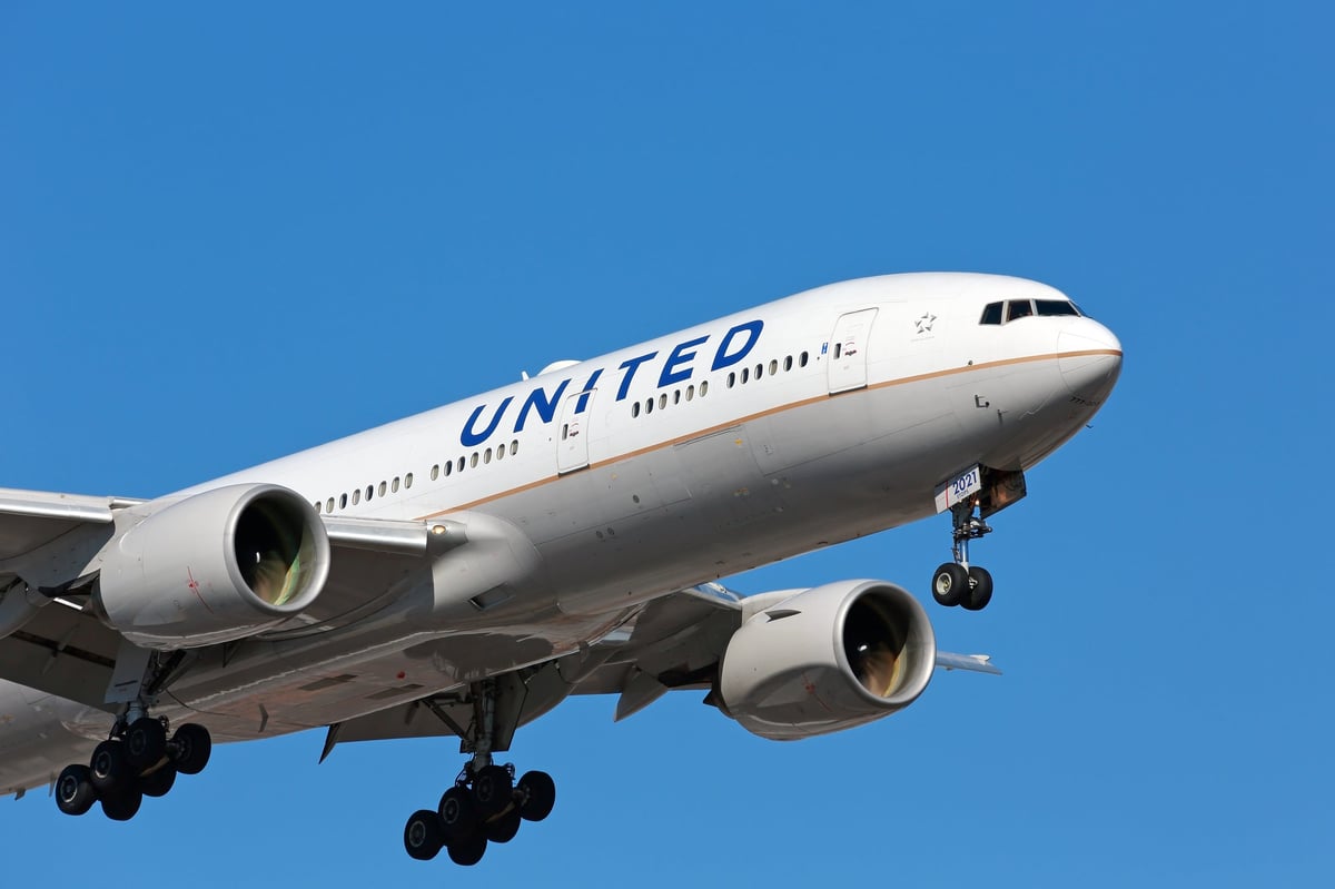 United Airlines Boeing 777 aircraft