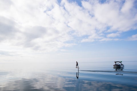Electric hydrofoil board water sport