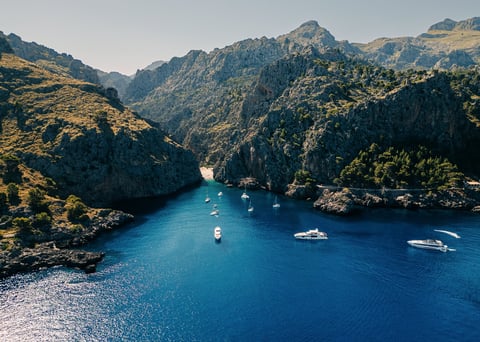 Bluewater Yachting