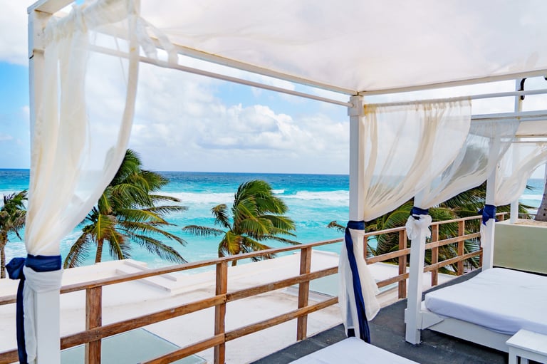 Mandarin Oriental luxury rooftop