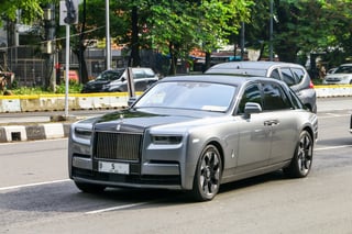 Rolls-Royce Phantom luxury automobile