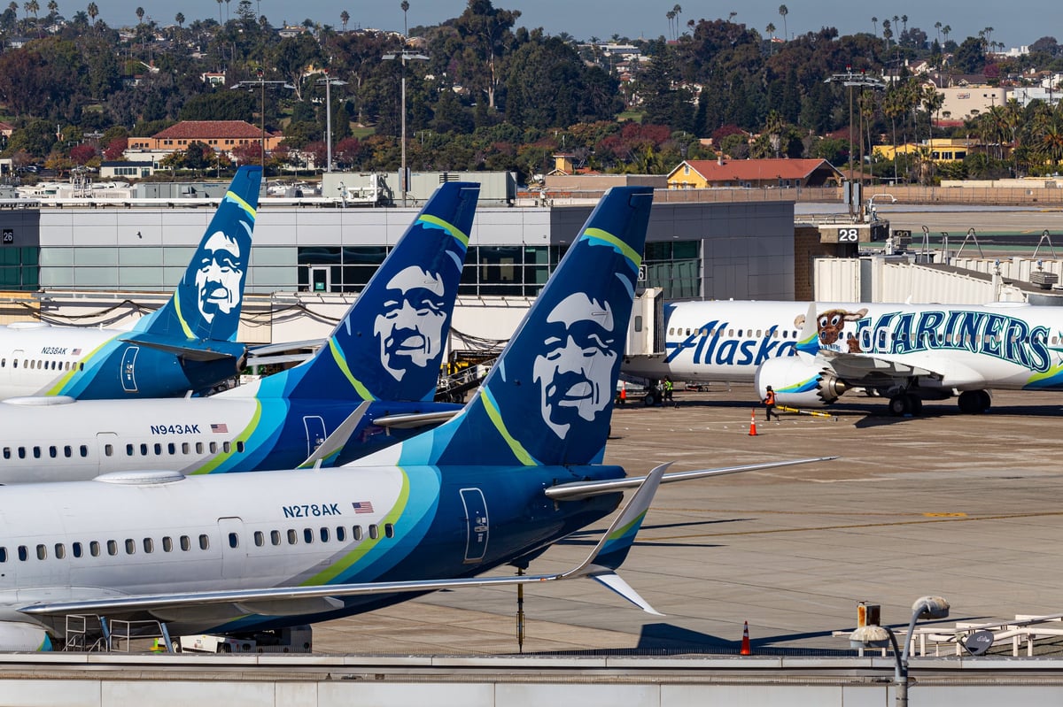 Alaska Airlines Boeing 737 aircraft