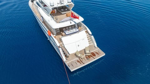 Worth Avenue Yachts