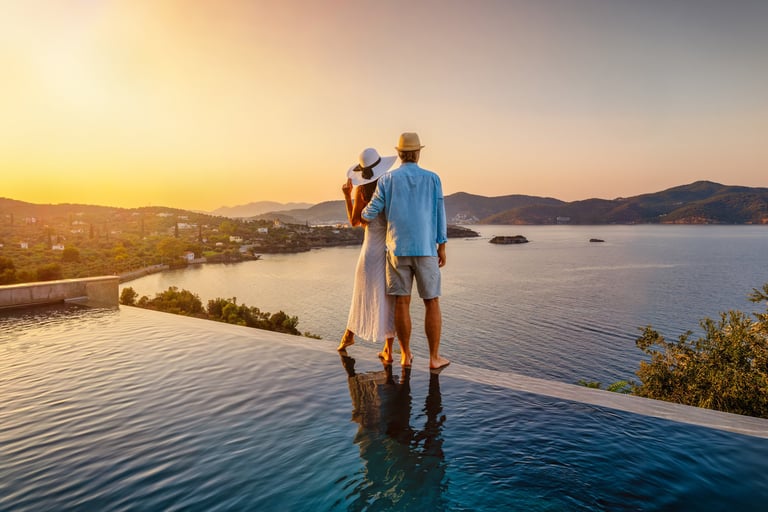 Lake Como luxury villa and water