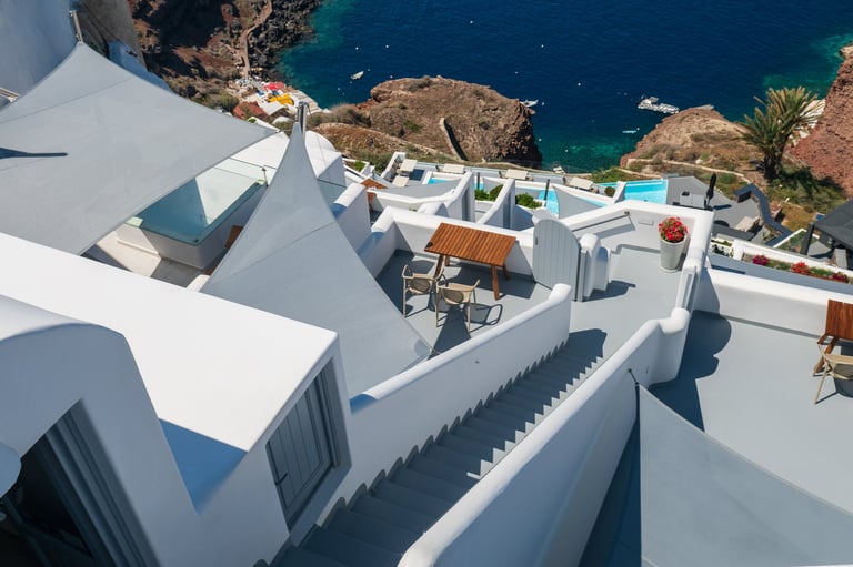 J.K. Place Capri luxury cliffside terrace